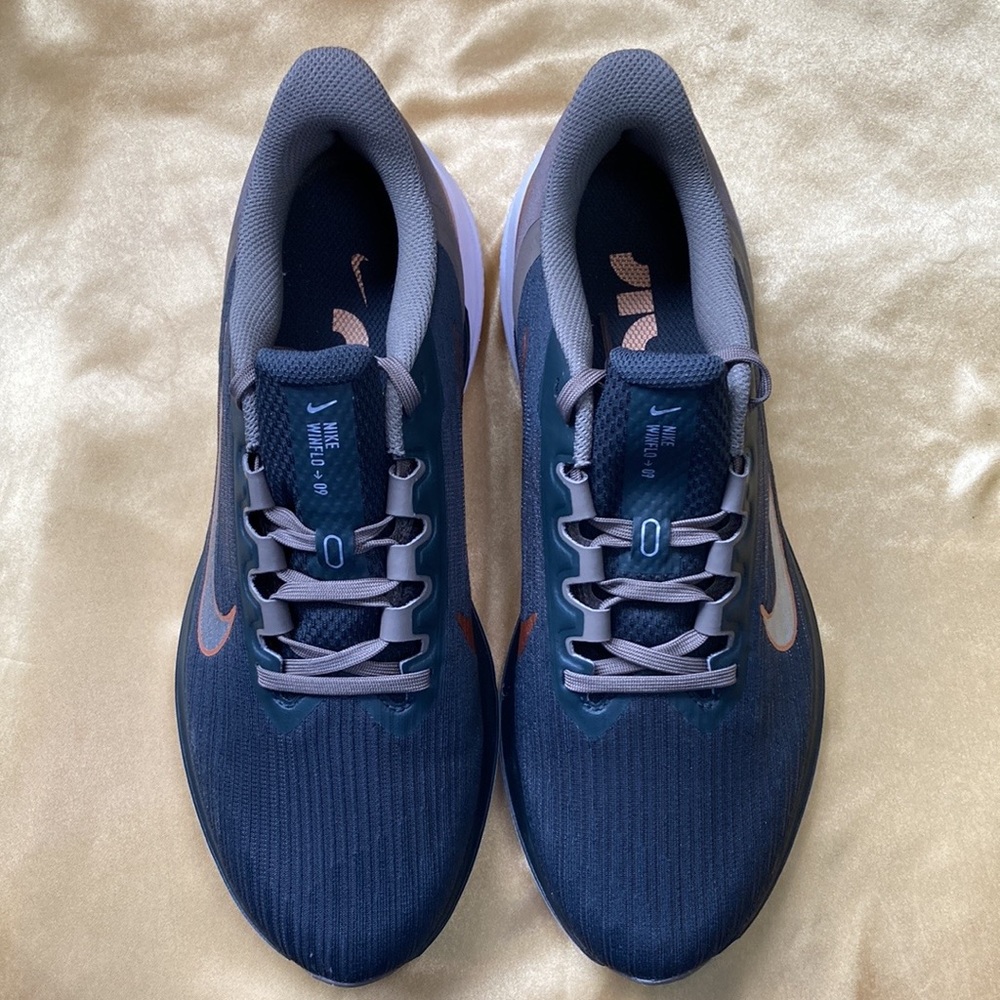 Nike Winflo 9 Men's Running Shoes Size 9.5 - Picture 5 of 8